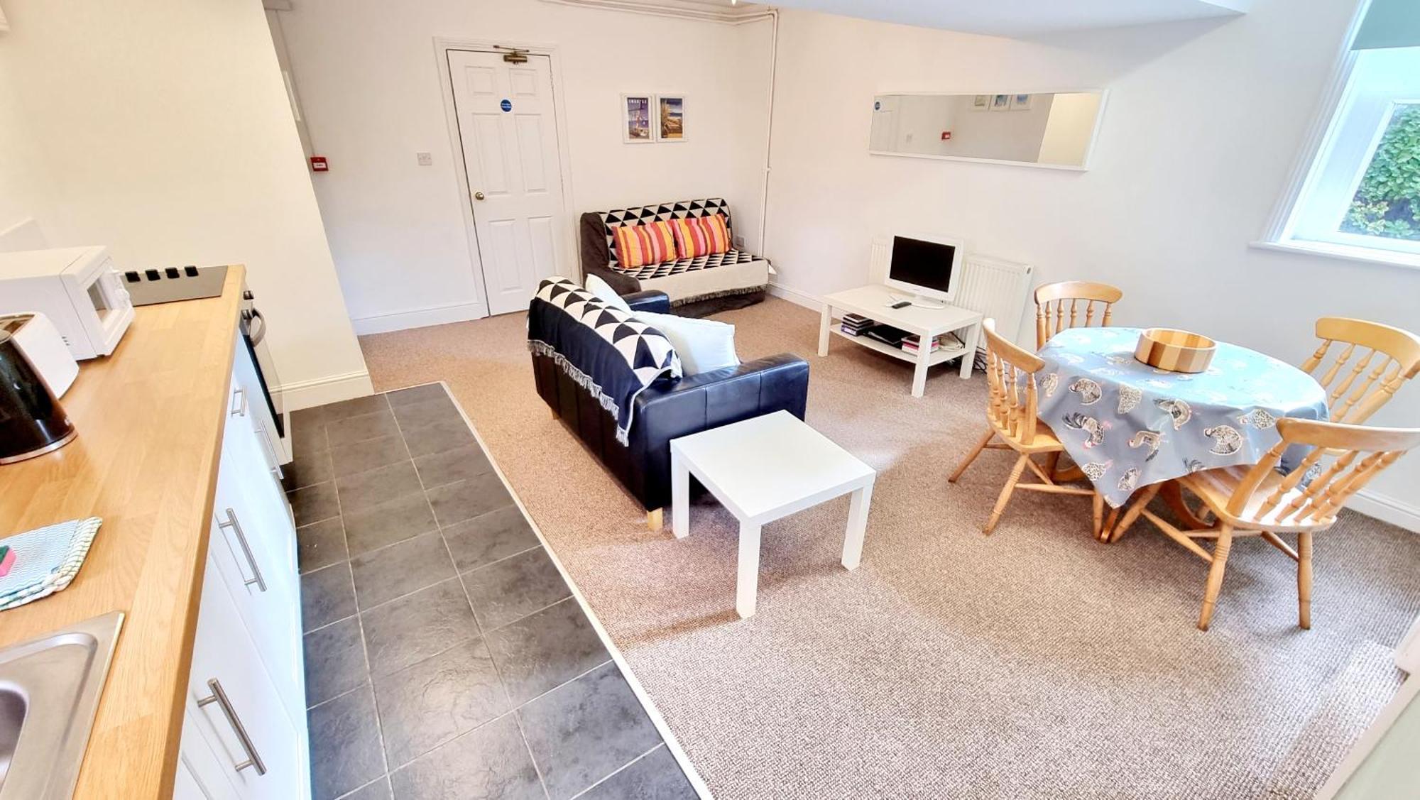 Beachcomber Holiday Apartments Swanage Exterior photo