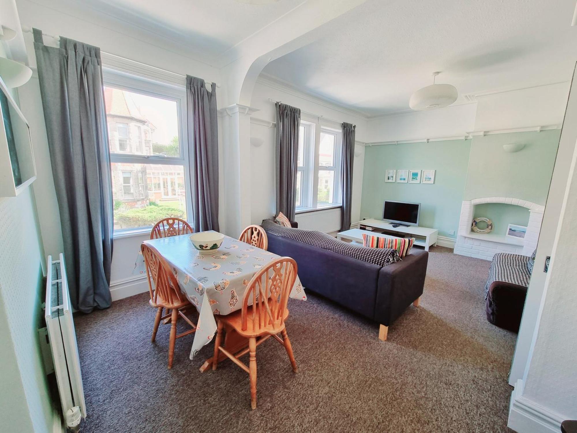 Beachcomber Holiday Apartments Swanage Room photo